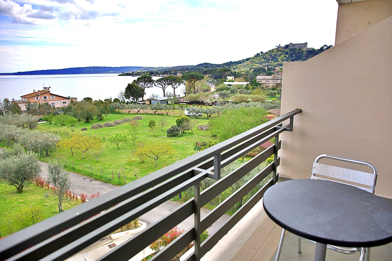 Camera Deluxe Balcone sul Lago